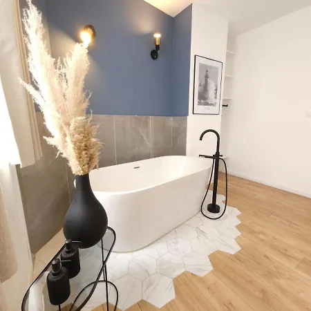 Le Quai Victoire - L'avenue Des Voyageurs Cote D'opale * Boulogne-sur-Mer